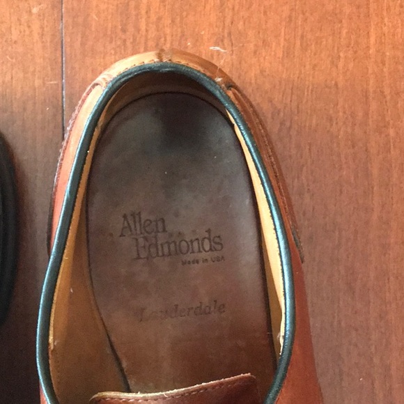 Dress Shoes - Picture 2 of 3